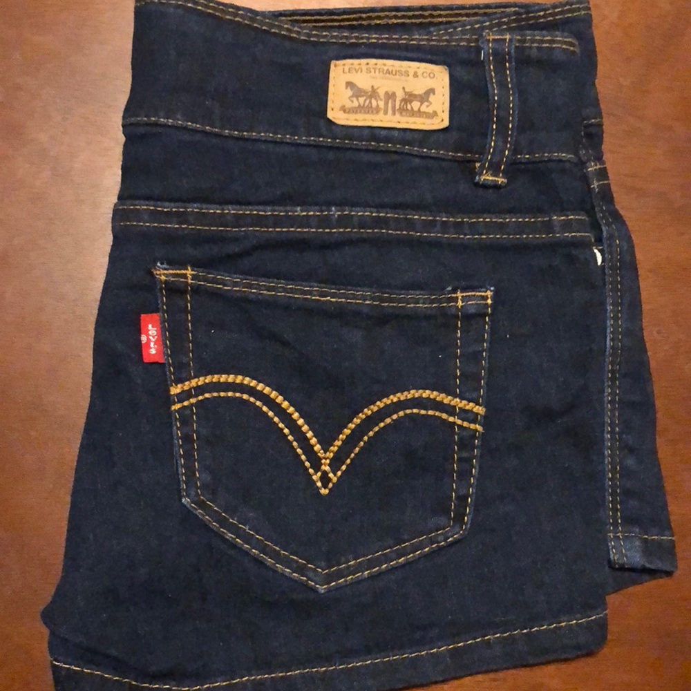 Levi’s Shorty Short